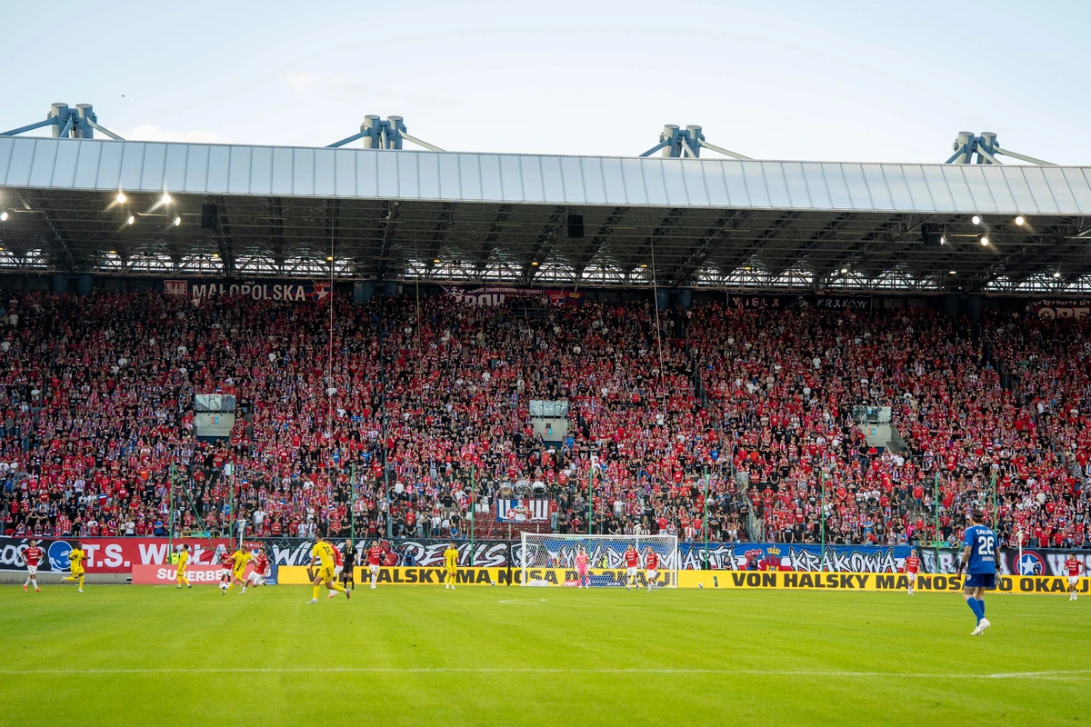 Wisła Devils flaga na stadionie Wisły podczas derbów z Wieczystą