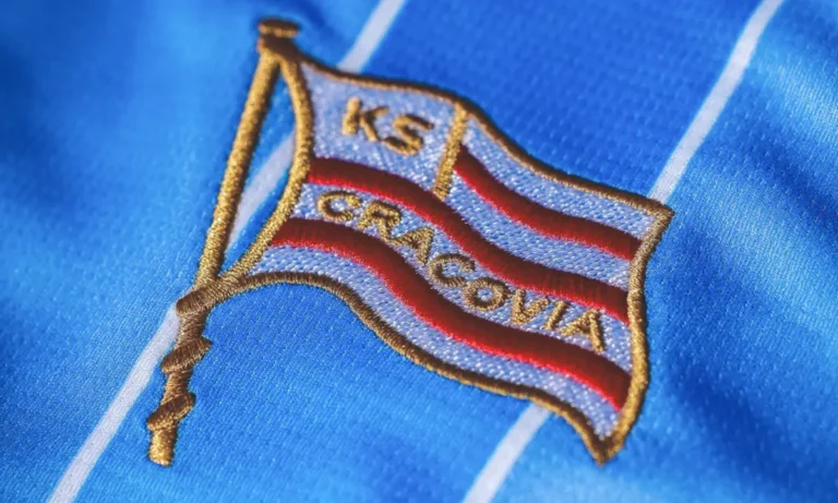 błękitny trzeci komplet Cracovii